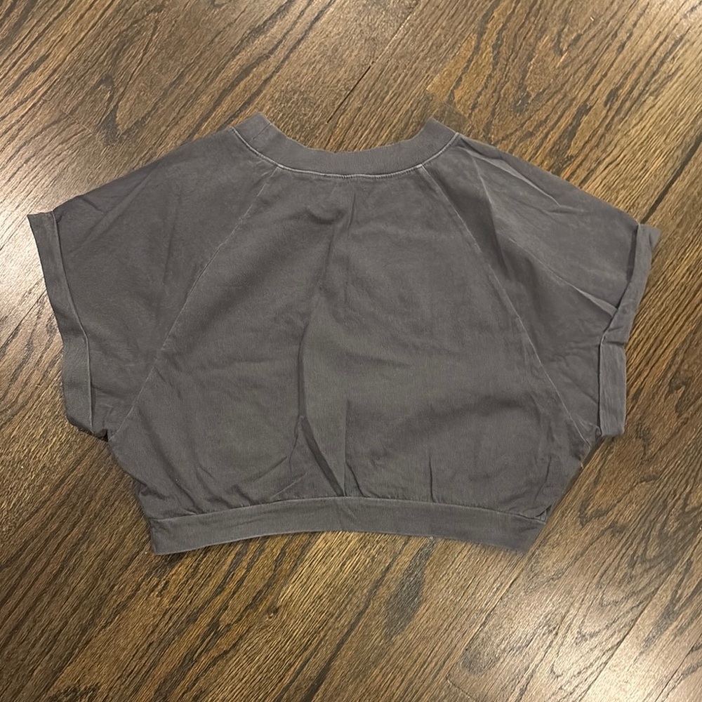 Teens Gray Washington Crop Top (size Small) by Forever 21 - Picture 5 of 5